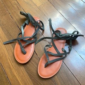 American Eagle strappy sandals